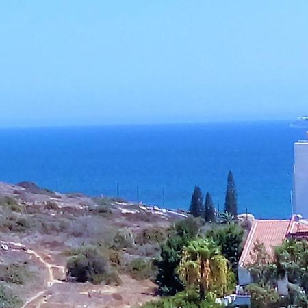 1 Bedroom Apartment With A Magnificent Sea View Limassol Exterior foto